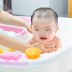 赤ちゃんのアトピー予防のために！ファムズベビーなどの保湿剤はいつから使うのが良いのでしょうか